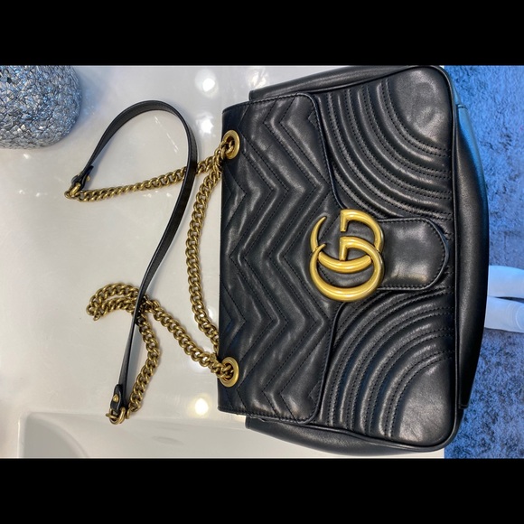 🔴SOLD🔴GUCCI GG Marmont Medium Shoulder Bag - Picture 3 of 10